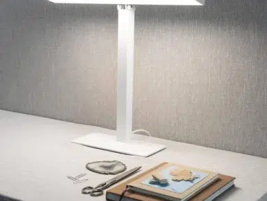 Kirkasvalo Valovoima pöytävalaisin