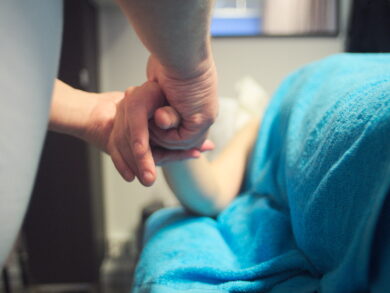 Miellyttävä hieronta koulutetun hierojan vastaanotolla.